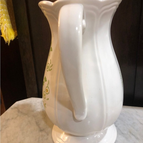 Federalist USA Pottery Pitcher and Bowl. Bowl measures aproximately 13" in diam. - Picture 12 of 13
